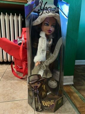 Bratz Yasmin Fashion Doll in White Winter Outfit (limited edition)